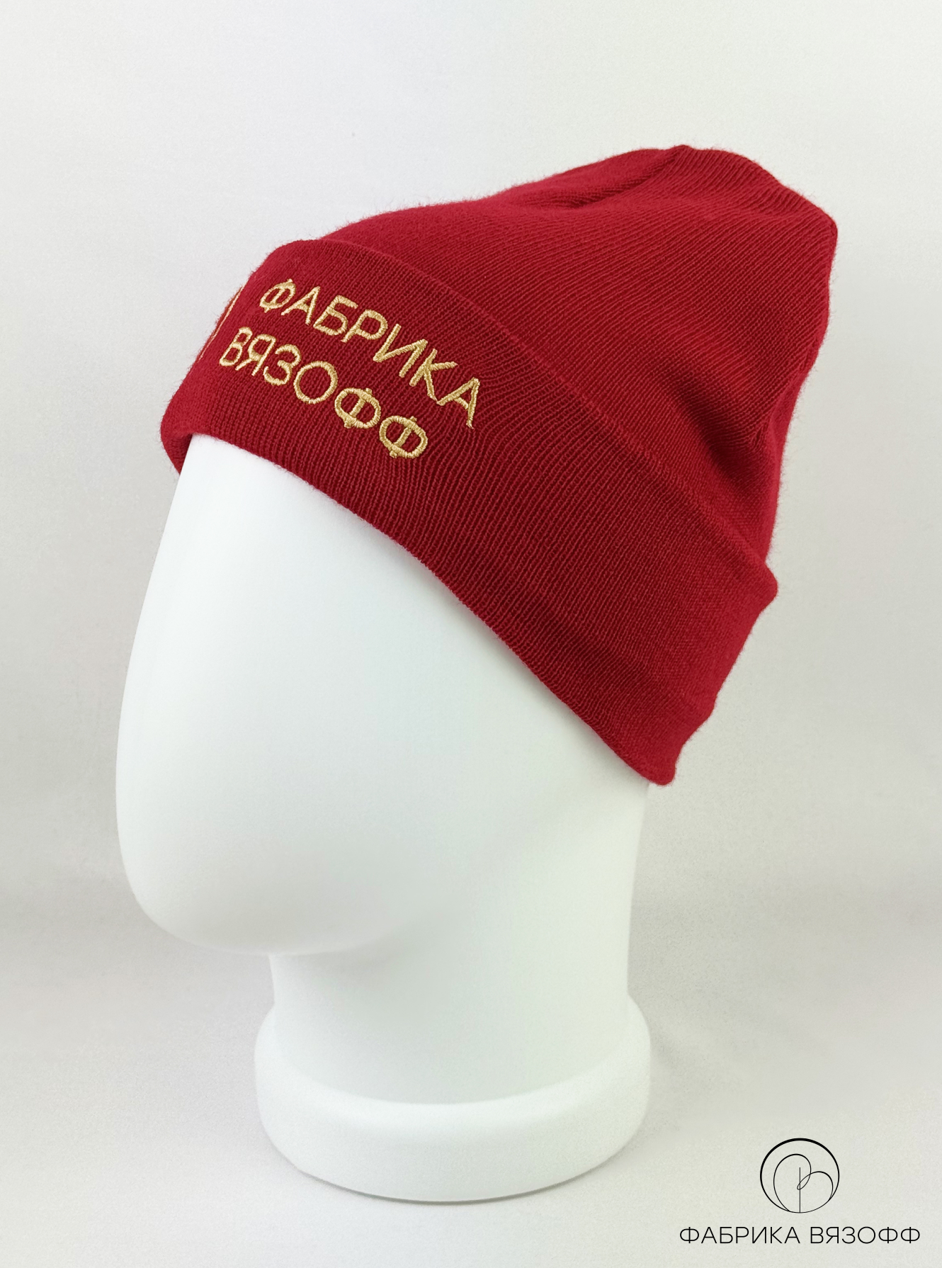 Шапка с вышивкой